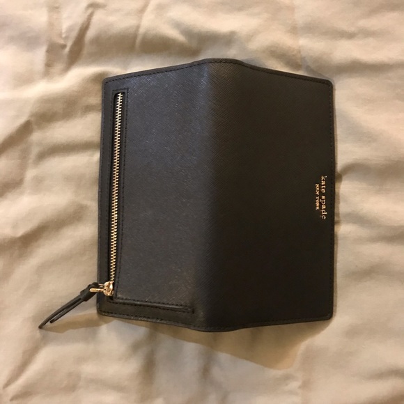 NWT. Kate Spade Wallet - Picture 3 of 6
